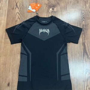 YoungLA Men's Large Warrior
Compression Tee Black